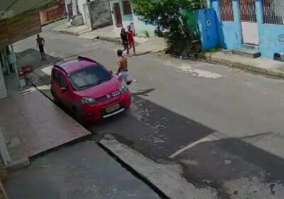 Homem é assassinado a facadas por ‘amigo’ no bairro Mutirão; vídeo