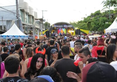 Feriadão tem mais de 60 bandas e blocos de rua no Carnaval em Manaus