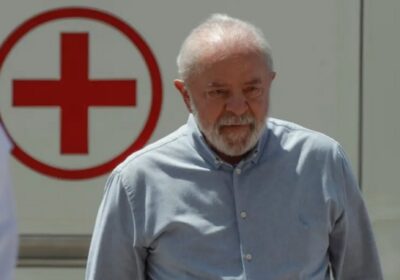 Com pneumonia e influenza, Lula vai passar uma semana em tratamento