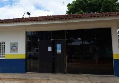 Homem é preso por dar terçadadas em pescoço de jovem que pegou sua canoa sem pedir no AM