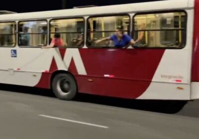 Assalto a ônibus da linha 650 causa terror a passageiros na Zona Sul de Manaus