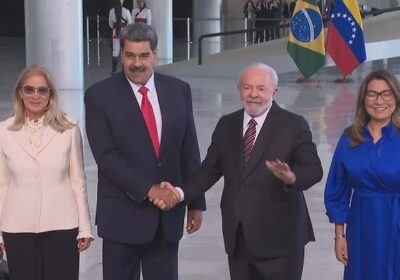 Nicolás Maduro é recebido por Lula no Palácio do Planalto