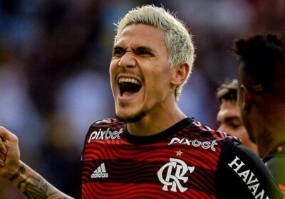 Pedro sofre lesão no tornozelo e vira desfalque no Flamengo