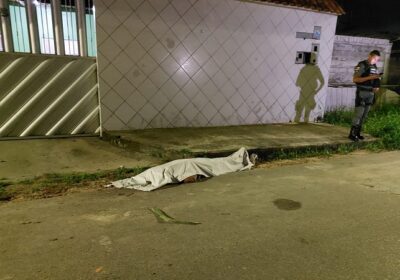 Criminosos tiram homem de dentro de carro e o executam a tiros em Manaus