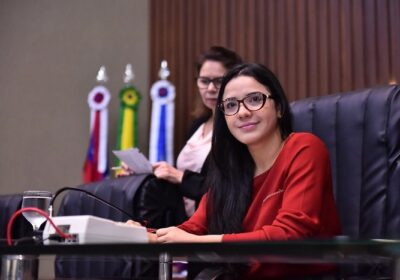 Deputada Mayara Pinheiro lidera lista de faltas na Assembleia Legislativa do Amazonas