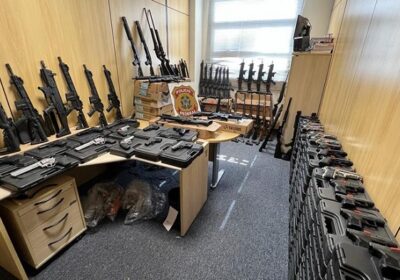 Operação da Polícia Federal apreende arsenal com 176 armas