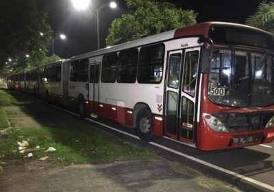 Passageiros são aterrorizados durante assalto a ônibus da linha 550 em Manaus