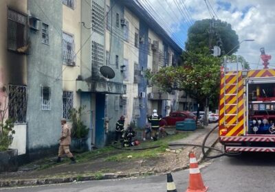 VÍDEO: incêndio destrói apartamento no Conjunto Eldorado em Manaus