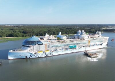 Maior navio de cruzeiro do mundo faz primeiro teste no mar