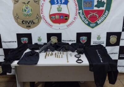 Quarteto é preso na ‘reunião do crime’ em Itacoatiara; grupo usava camisa da PC