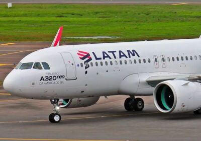 Piloto da LATAM passa mal durante voo, consegue fazer pouso de emergência e morre