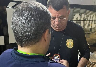 Homem é detido vendendo pulseiras falsificadas do Passo a Paço em Manaus