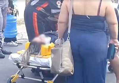 VÍDEO: Mulher capota duas vezes em plena avenida Brasil e fica gravemente ferida