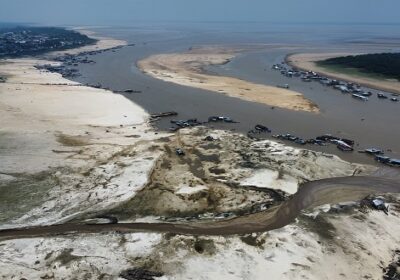 VÍDEO: Rio Negro bate recorde histórico e atinge maior “seca” de todos os tempos