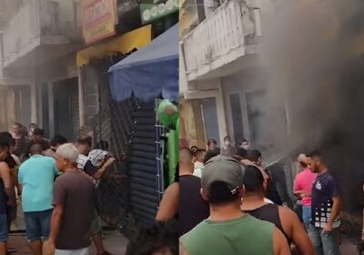 VÍDEO: incêndio atinge loja no Centro de Manaus