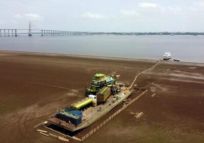 Rio Negro seca novamente após 11 dias de subida do nível da água