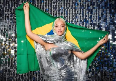 Beyoncé deixa o Brasil após aparição surpresa em Salvador