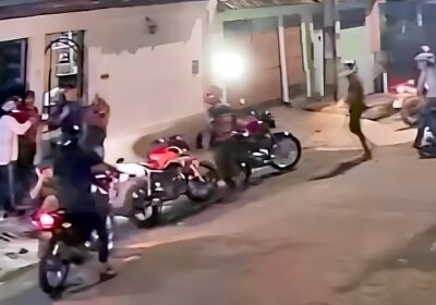 VÍDEO: Criminosos armados encurralam vítimas e anunciam assalto em Manaus