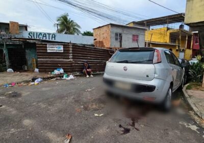 Homem é linchado e corpo encontrado embaixo de carro em Manaus