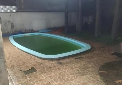 Bebês gêmeos de um ano e meio morrem afogados em piscina