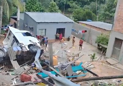 VEJA: Vídeo mostra momento em que carreta provoca acidente na Av. do Turismo, em Manaus