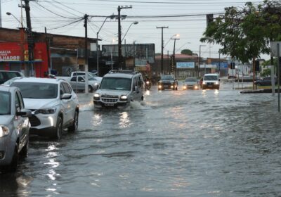 Meteorologia emite alerta laranja para tempestades no AM e mais 10 estados