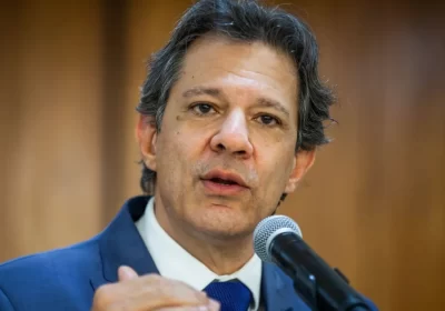 Haddad quer proposta “ambiciosa” para taxação de super-ricos