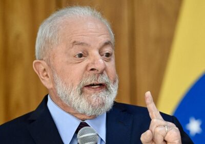 Lula diz ser “covardia” suspender doações à agência para palestinos