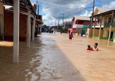 Boca do Acre, município do Amazonas, é 90% tomado pela cheia