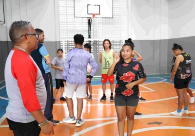 Escola do AM investe no esporte para auxiliar desenvolvimento de alunos surdos