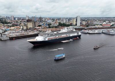 Manaus recebe mais três transatlânticos e injeção de R$ 26 milhões na economia