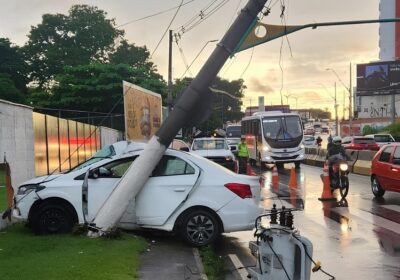 VÍDEO: Acidente deixa trânsito lento na avenida Efigênio Salles em Manaus