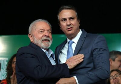 Lula anuncia que Pé-de-Meia terá mais 1,2 milhão de estudantes