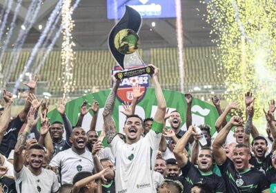 Manaus vence Parintins e conquista o segundo turno do Campeonato Amazonense