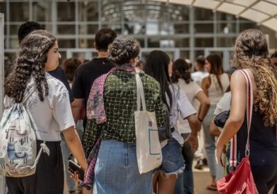 Pedidos de isenção da taxa do Enem podem ser feitos até sexta-feira