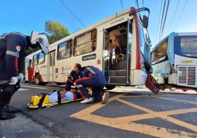 VÍDEOS: Acidente deixa ao menos cinco feridos no Centro de Manaus