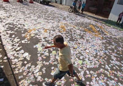 Eleições 2024: TSE libera distribuição de santinhos desde que não cause poluição visual