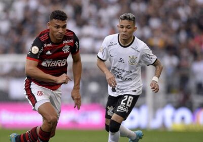 Flamengo e Corinthians medem forças no Maracanã neste sábado
