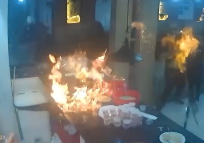 VÍDEO: Funcionários de churrascaria são atingidos por fogo após incêndio