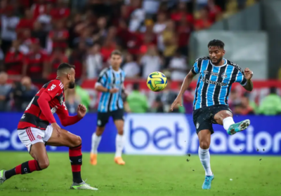 Flamengo recebe Grêmio no Maracanã mirando a ponta do Brasileiro