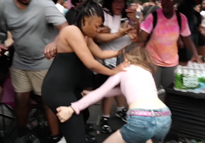 VÍDEOS: Celebração do Orgulho Gay em Washington é marcado por brigas