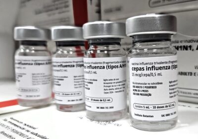 AM recebe doses de vacina contra influenza para campanha de imunização