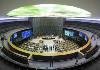 Comissão do Senado aprova projeto que muda regras de inelegibilidade; confira