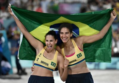 É ouro do Brasil! Ana Patrícia e Duda vencem final de vôlei de praia