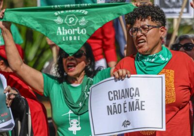 Novos projetos de lei sobre aborto visam tornar legislação mais rígida