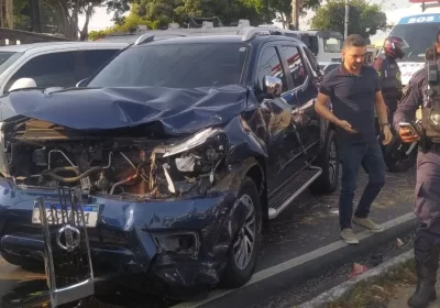 VÍDEO: Motociclista morre e passageira é arremessada após colisão em Manaus