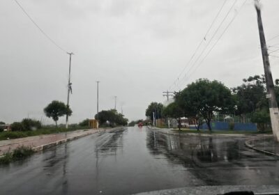 Após intenso calor, Manaus registra chuva na manhã desta terça-feira