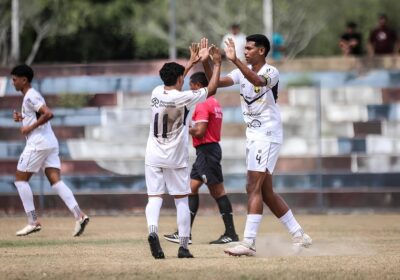 Base: Amazonas vence o Clipper de virada na abertura do Barezinho Sub-19