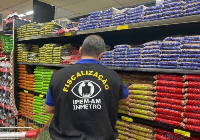 Ipem-AM reprova 23 marcas de farinha, arroz e feijão em Manaus