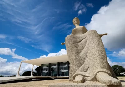 STF recebe duas ações para suspender PEC que limita atuação da Corte